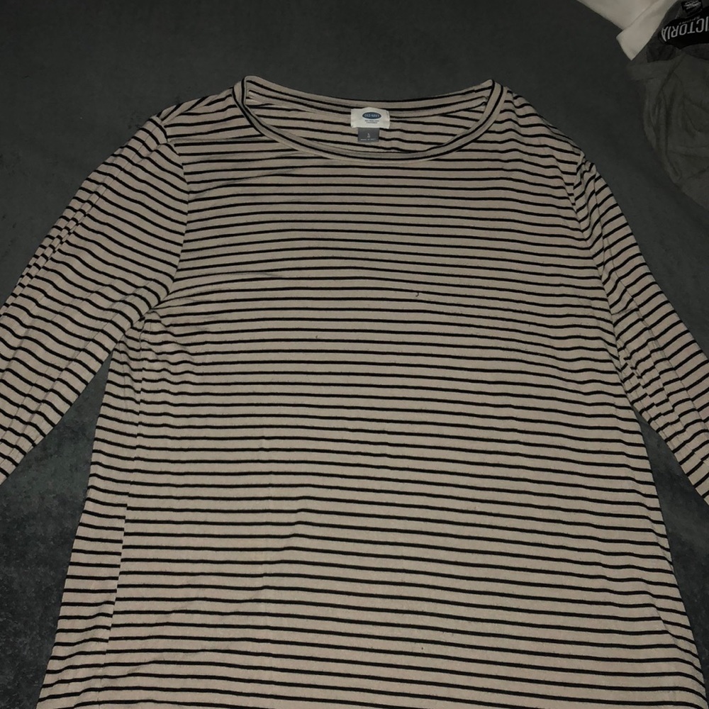 RIBBED STRIPED TEE ✨ BARELY WORN
